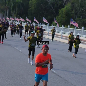 Runner Photo 7133122
