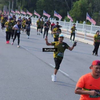 Runner Photo 7133126