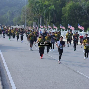 Runner Photo 7133130