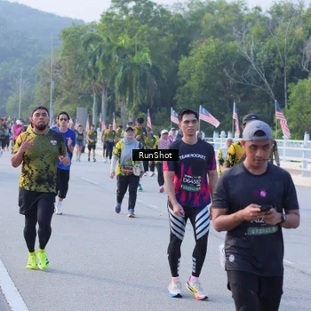 Runner Photo 7133145
