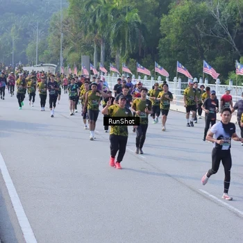 Runner Photo 7133147