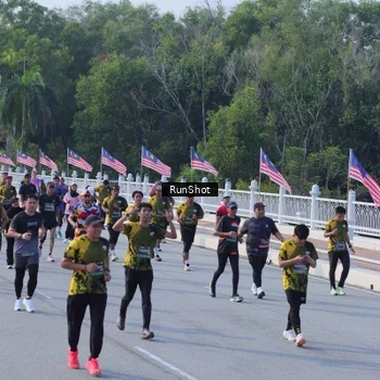 Runner Photo 7133171