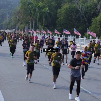Runner Photo 7133189