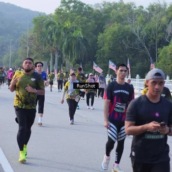 Runner Photo 7133191