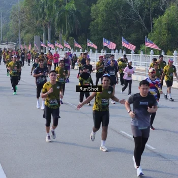 Runner Photo 7133192