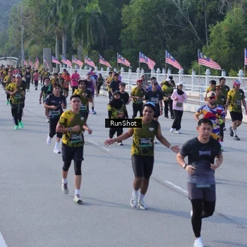 Runner Photo 7133195