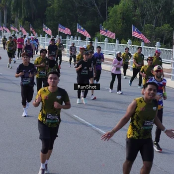 Runner Photo 7133212