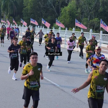 Runner Photo 7133213