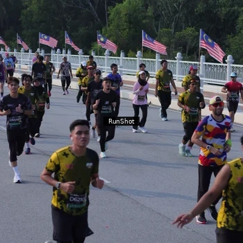 Runner Photo 7133216