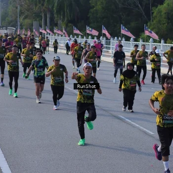 Runner Photo 7133246