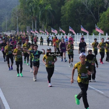 Runner Photo 7133248