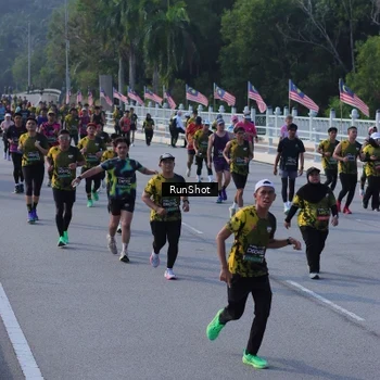 Runner Photo 7133251
