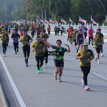 Runner Photo 7133255