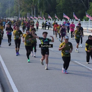 Runner Photo 7133257