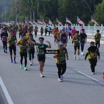 Runner Photo 7133259