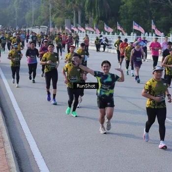 Runner Photo 7133263