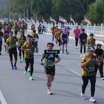 Runner Photo 7133270