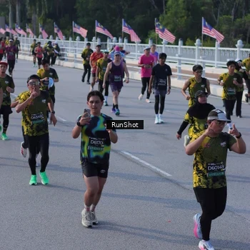Runner Photo 7133277