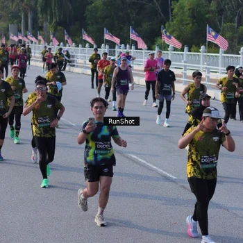 Runner Photo 7133278