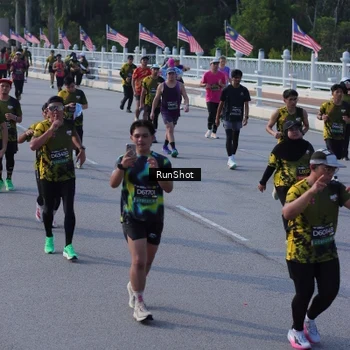 Runner Photo 7133280