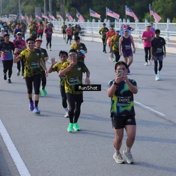 Runner Photo 7133281