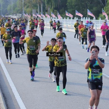 Runner Photo 7133287
