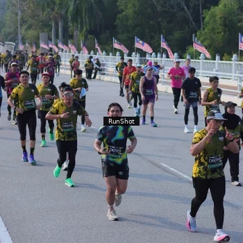 Runner Photo 7133289