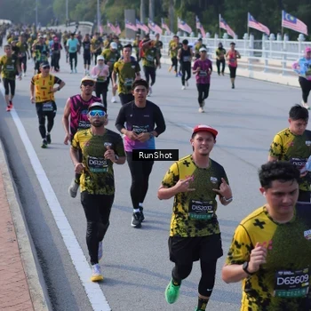 Runner Photo 7133312