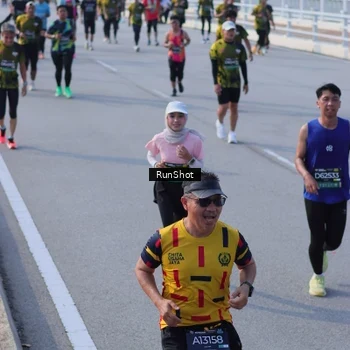 Runner Photo 7133353