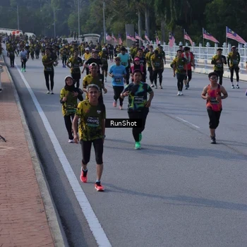 Runner Photo 7133371