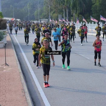 Runner Photo 7133372