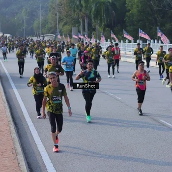 Runner Photo 7133374