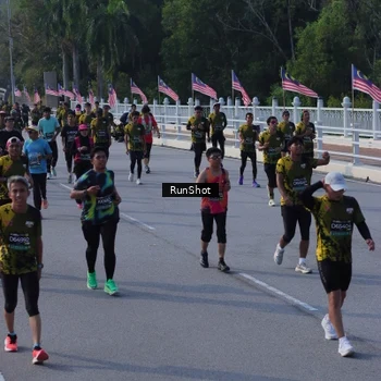 Runner Photo 7133379