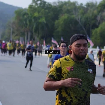 Runner Photo 7133381