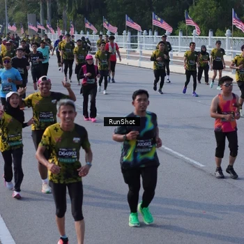 Runner Photo 7133398