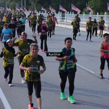 Runner Photo 7133399