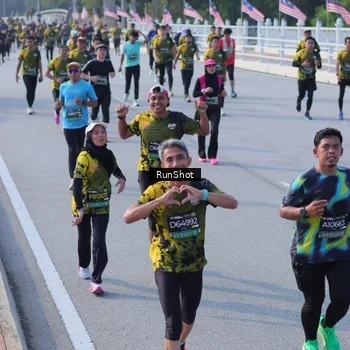 Runner Photo 7133405