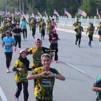 Runner Photo 7133418