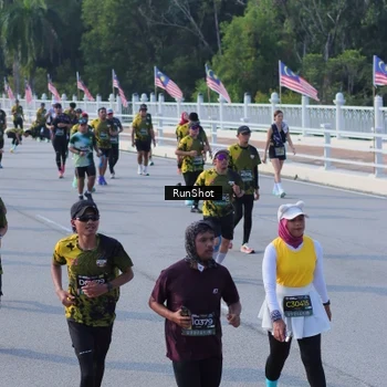 Runner Photo 7133448