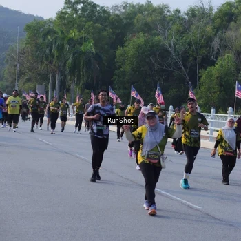 Runner Photo 7133470