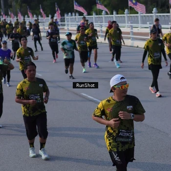 Runner Photo 7133473