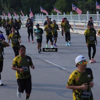 Runner Photo 7133474