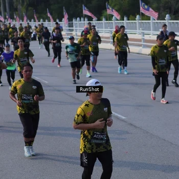 Runner Photo 7133476