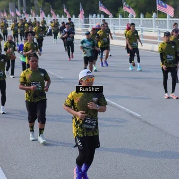 Runner Photo 7133477