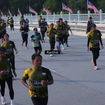 Runner Photo 7133483