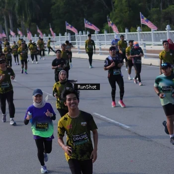 Runner Photo 7133492