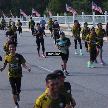 Runner Photo 7133501