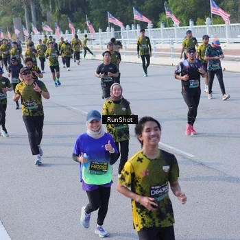 Runner Photo 7133506