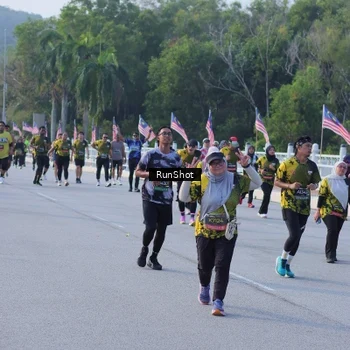 Runner Photo 7133516