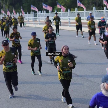 Runner Photo 7133519